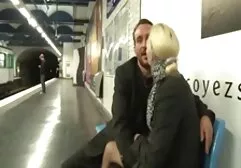 そのようなブロンドを性交するラッキー！ 女 専用 エロ 動画