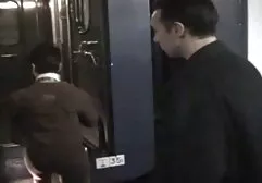 若い女の子を持つ性別とともに友人 女性 版 エロ 動画