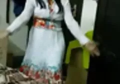 ブロンドは男をファック。 女 が 見る 無料 エロ 動画