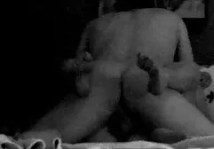 ロッドの上に三人の日本人女性 女 の 人 の ため の エロ 動画