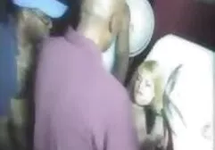 大人の犬を誘惑する若い女の子 女性 向け 18 禁 動画