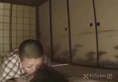 二つのmulattoesは、筋肉とハード、黒人男性に降伏します 女 用 アダルト 動画